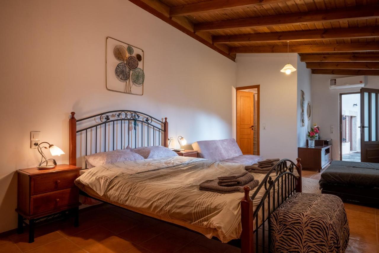 Walnut Tree Villa Archanes Exterior foto
